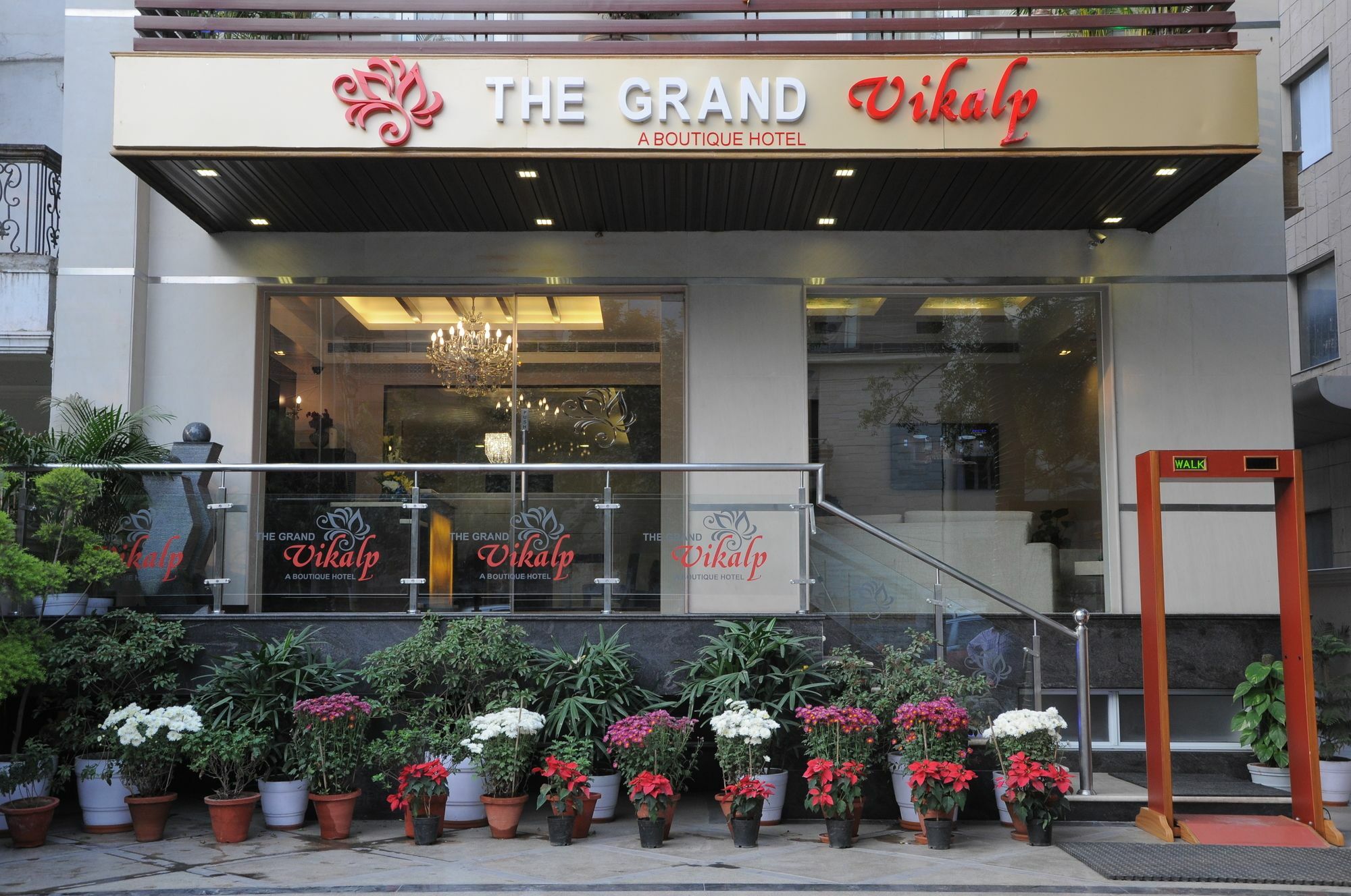 The Grand Vikalp By Saga Hotels New Delhi Exterior foto